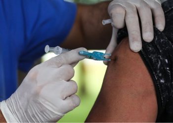 vacinacao-gripe-influenza-covid-saude-brasilia