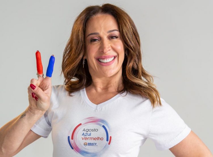 claudia-raia-campanha-agosto-azul-vermelho-sbacv-saude-brasilia_2