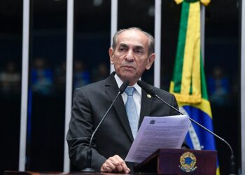 Senado aprova liberação de fundos para financiar piso nacional da enfermagem