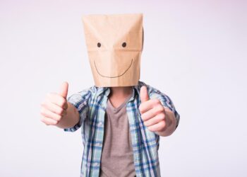 Positividade tóxica e positividade real: a linha tênue entre o otimismo saudável e a negação prejudicial