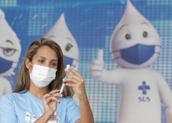Vacinação no DF será oferecida em 19 locais neste sábado (16)