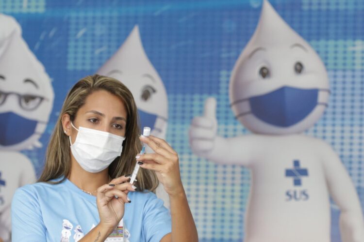 Vacinação no DF será oferecida em 19 locais neste sábado (16)